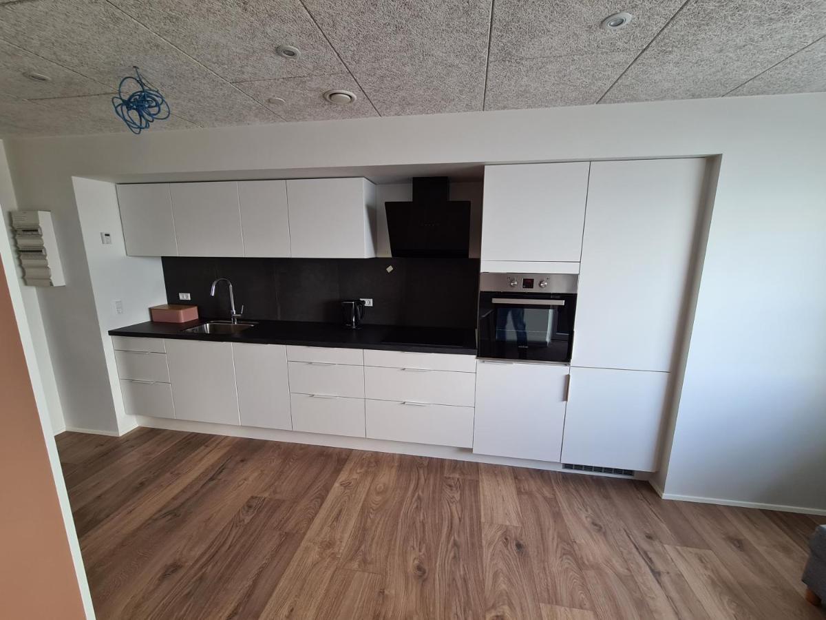 Brand New Apartment With Stunning Skyline Views Τόρσχαβν Εξωτερικό φωτογραφία